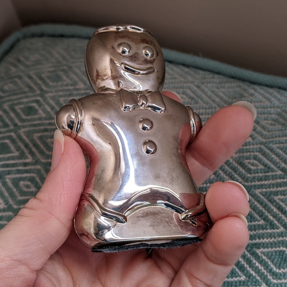 Neiman Marcus Gingerbread Salt & Pepper Shakers - Picture 7 of 10